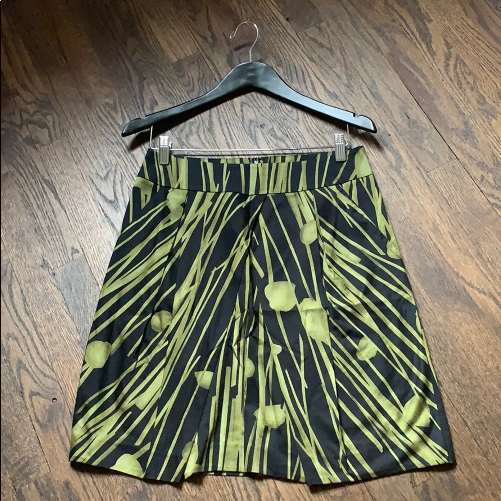 Kenneth Cole - Pocketed Skirt - Size 2 - Picture 2 of 8